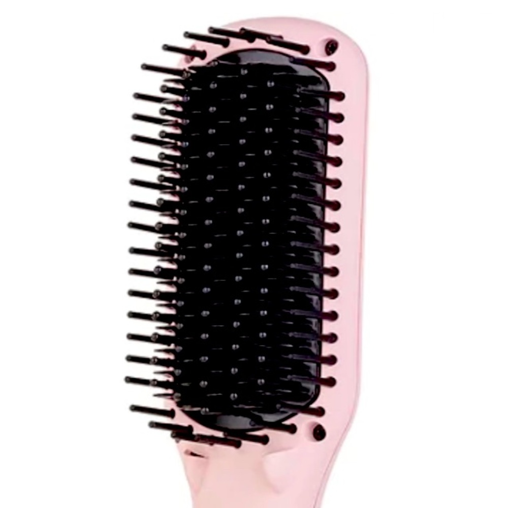 L’ANGE hairbrush straightener. Thoroughly cleaned and sanitized.